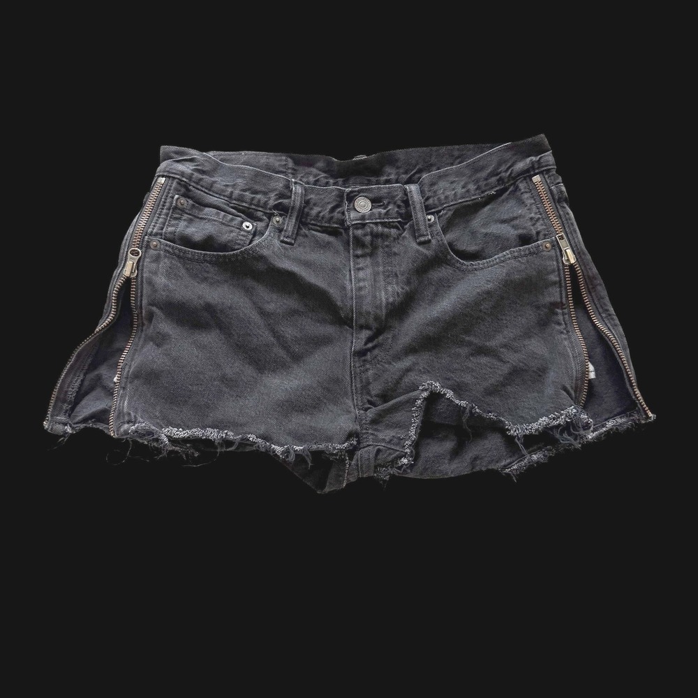 Levis 505 C Black Denim Side Zip Cut Off Shorts Womens High Rise Raw Hem